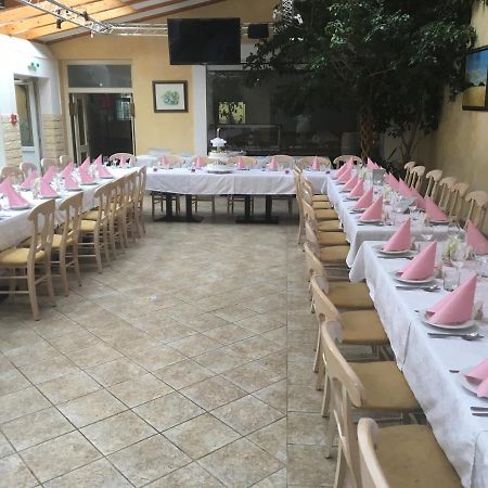 Weinhotel Kirchenwirt Gols Luaran gambar