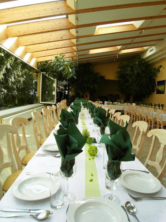 Weinhotel Kirchenwirt Gols Luaran gambar