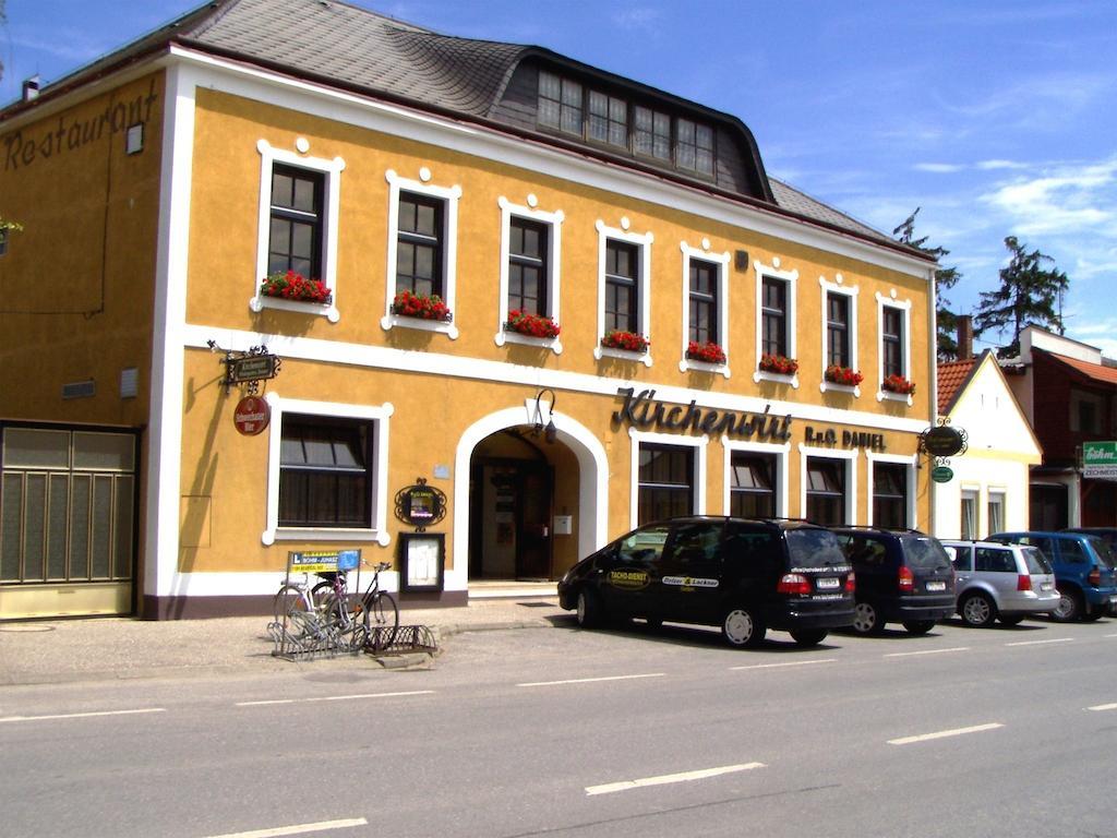 Weinhotel Kirchenwirt Gols Luaran gambar