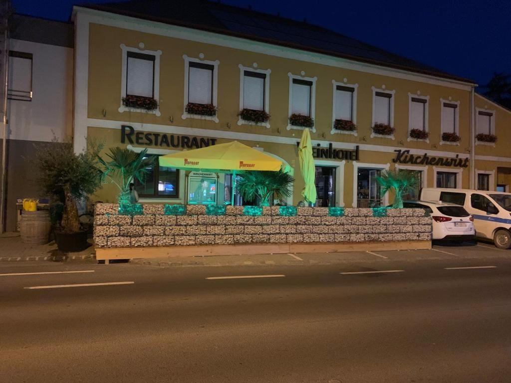 Weinhotel Kirchenwirt Gols Luaran gambar